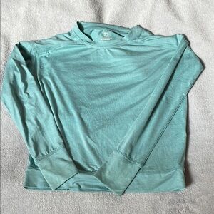 Runway Moisture Wicking Long Sleeve Shirt Size 6-7